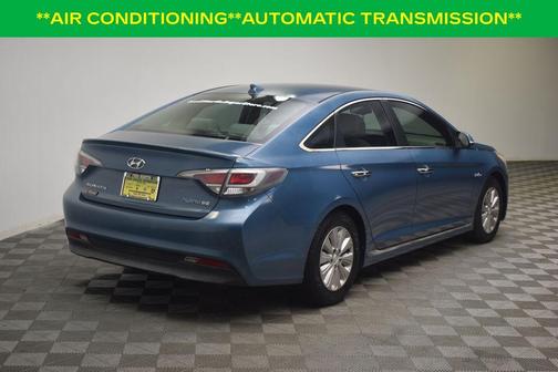 2016 Hyundai SONATA Hybrid SE