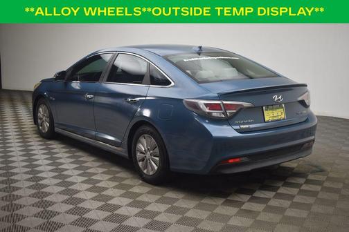 2016 Hyundai SONATA Hybrid SE
