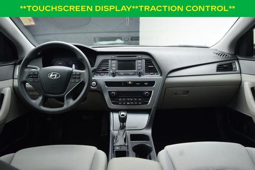 2016 Hyundai SONATA Hybrid SE