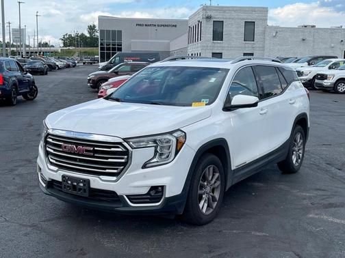 2022 GMC Terrain SLT