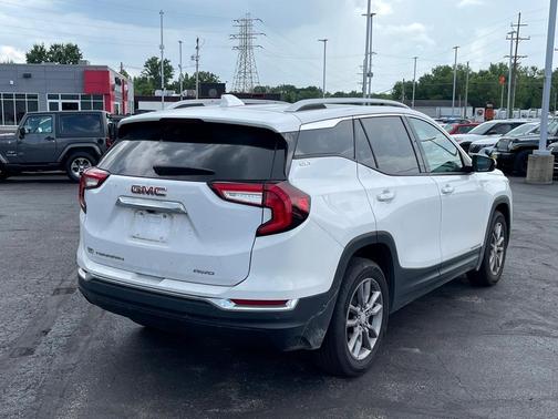 2022 GMC Terrain SLT