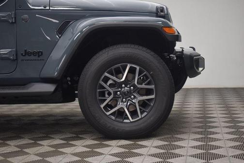 Anvil Clearcoat 2026 Jeep Wrangler Sahara