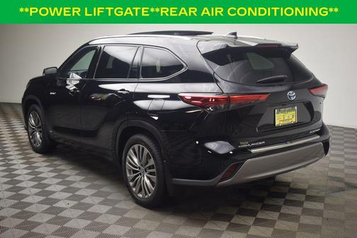 2021 Toyota Highlander Hybrid Platinum