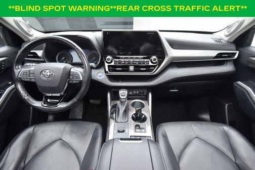 2021 Toyota Highlander Hybrid Platinum