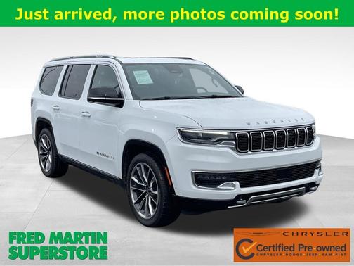 Bright White Clearcoat 2023 Jeep Wagoneer Series III