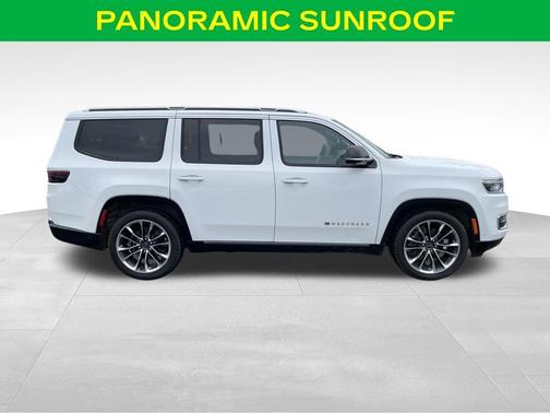 Bright White Clearcoat 2023 Jeep Wagoneer Series III
