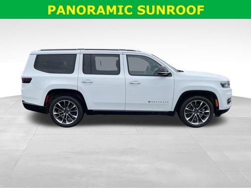 Bright White Clearcoat 2023 Jeep Wagoneer Series III