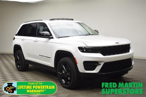 2025 Jeep Grand Cherokee Laredo