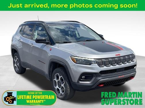 Billet Silver Metallic Clearcoat 2022 Jeep Compass Trailhawk