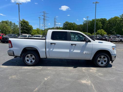 Bright White Clearcoat 2023 RAM 1500 Big Horn