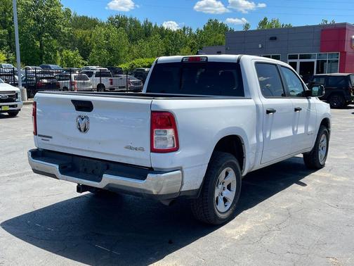 Bright White Clearcoat 2023 RAM 1500 Big Horn