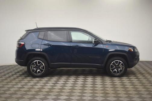 Fathom Blue Pearlcoat 2026 Jeep Compass Trailhawk