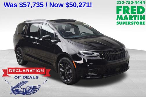 Diamond Black 2026 Chrysler Pacifica Limited
