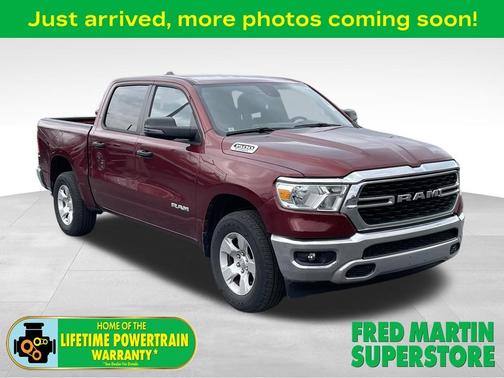 Delmonico Red Pearlcoat 2023 RAM 1500 Big Horn
