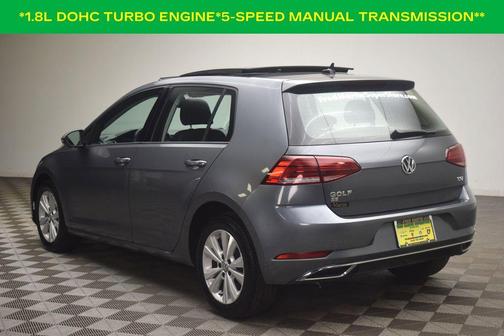 Platinum Gray Metallic 2018 Volkswagen Golf TSI SE