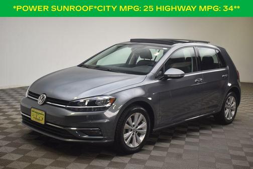 Platinum Gray Metallic 2018 Volkswagen Golf TSI SE