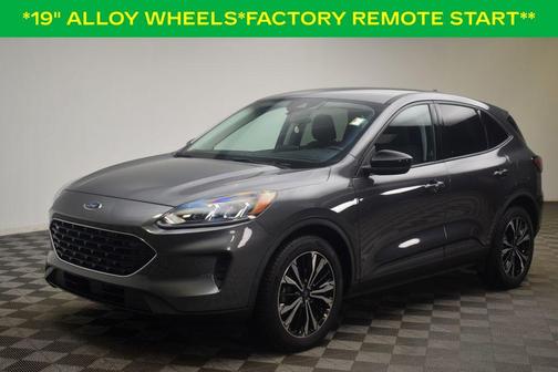 Carbonized Gray Metallic 2021 Ford Escape SE