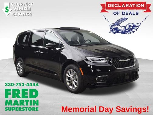 Diamond Black 2026 Chrysler Pacifica Limited