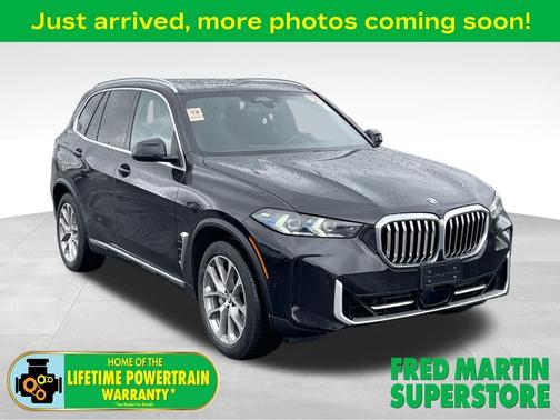 Black Sapphire Metallic 2024 BMW X5 xDrive40i