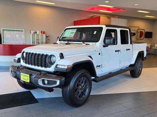 2025 Jeep Gladiator Sport