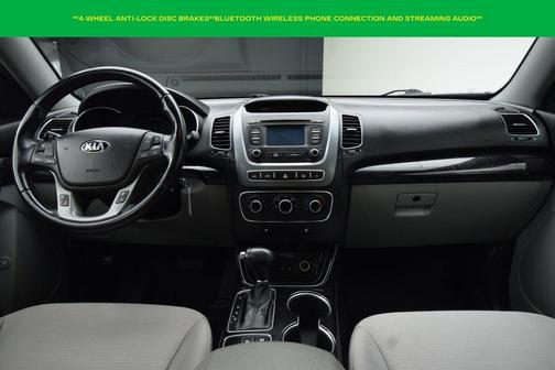 2014 Kia Sorento LX