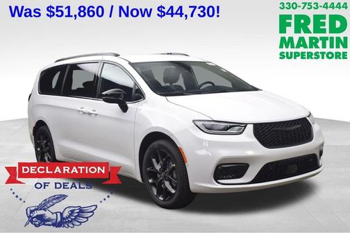 2026 Chrysler Pacifica Select