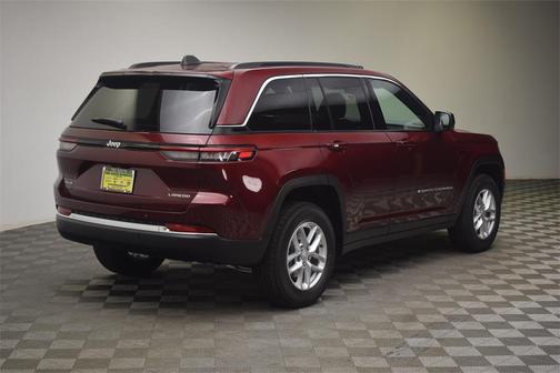 2025 Jeep Grand Cherokee Laredo X