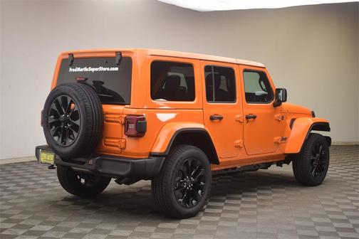 2025 Jeep Wrangler 4xe Sahara