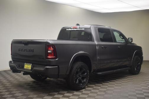 Granite Crystal Clearcoat Metallic 2026 RAM 1500 Big Horn/Lone Star