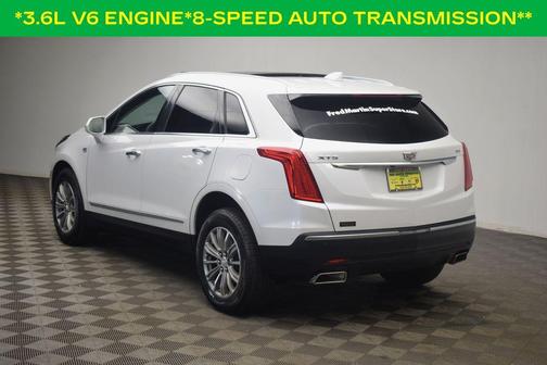 Crystal White Tri-Coat 2017 Cadillac XT5 Luxury
