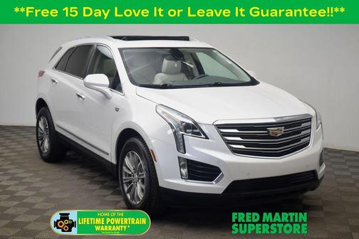 Crystal White Tri-Coat 2017 Cadillac XT5 Luxury