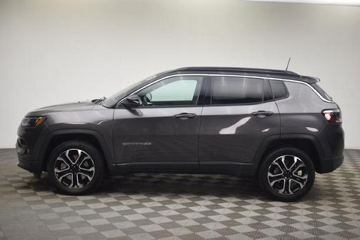 Granite Crystal Clearcoat Metallic 2023 Jeep Compass Limited