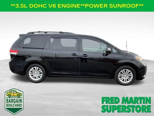 2011 Toyota Sienna XLE