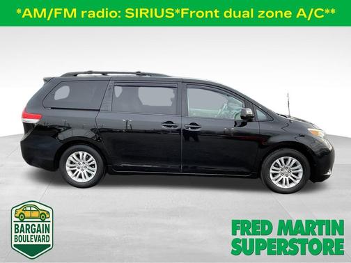 2011 Toyota Sienna XLE