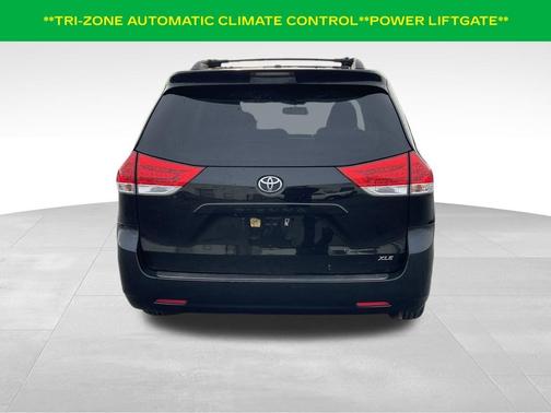 2011 Toyota Sienna XLE
