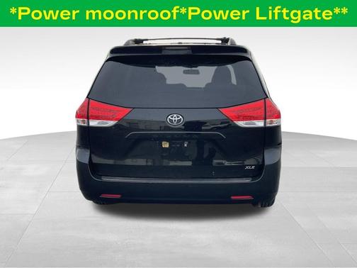 2011 Toyota Sienna XLE