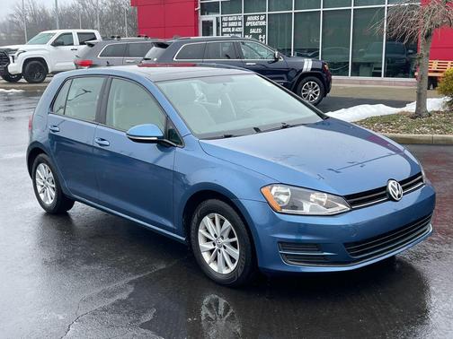 2015 Volkswagen Golf TSI S 4-Door