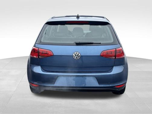 2015 Volkswagen Golf TSI S 4-Door