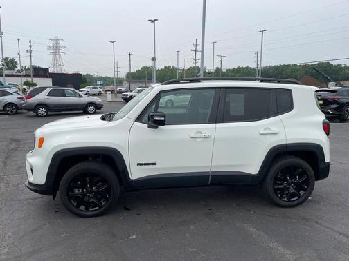 2022 Jeep Renegade Altitude