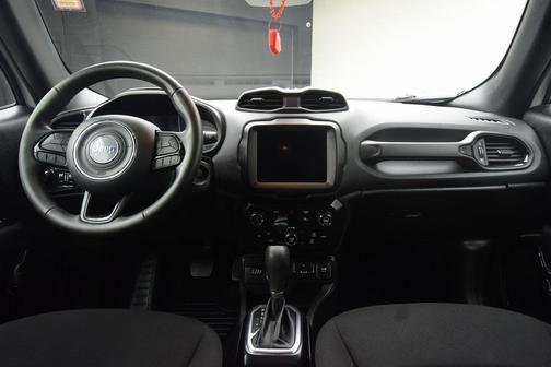 2022 Jeep Renegade Altitude