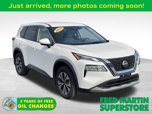 White 2023 Nissan Rogue SV