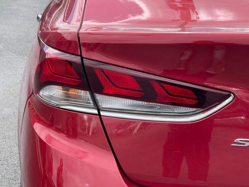 2018 Hyundai SONATA SEL