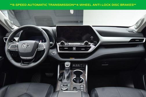 2023 Toyota Highlander Platinum