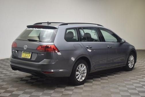 2015 Volkswagen Golf SportWagen S