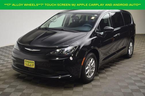 2022 Chrysler Voyager LX