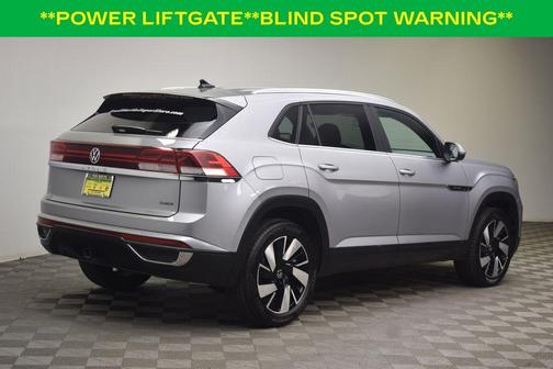 2024 Volkswagen Atlas Cross Sport 2.0T SE w/Technology
