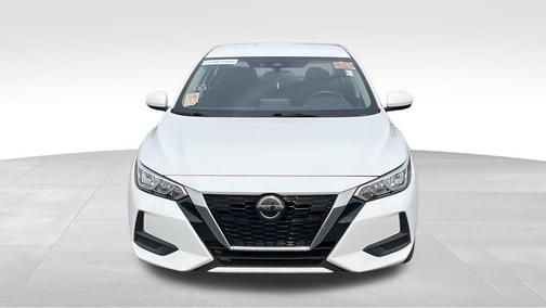 Cloud White 2023 Nissan Sentra SV