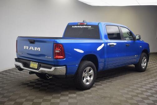 Hydro Blue Pearlcoat 2026 RAM 1500 Big Horn/Lone Star