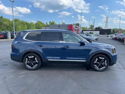 2023 Kia Telluride EX