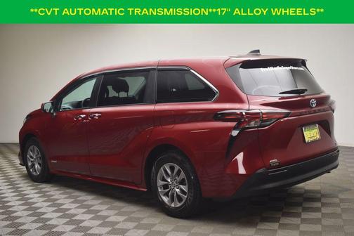 2021 Toyota Sienna XLE